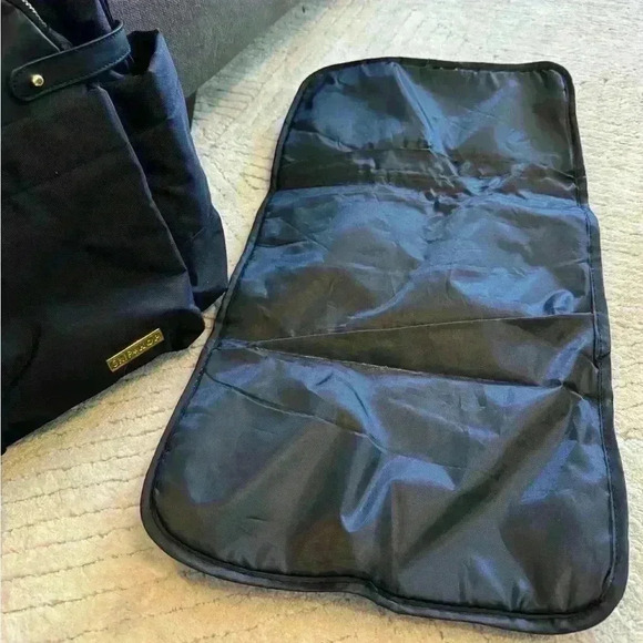 Skip Hop diaper bag - Picture 4 of 10